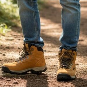 Timberland Men's Tan Suede Waterproof Boots NWOT